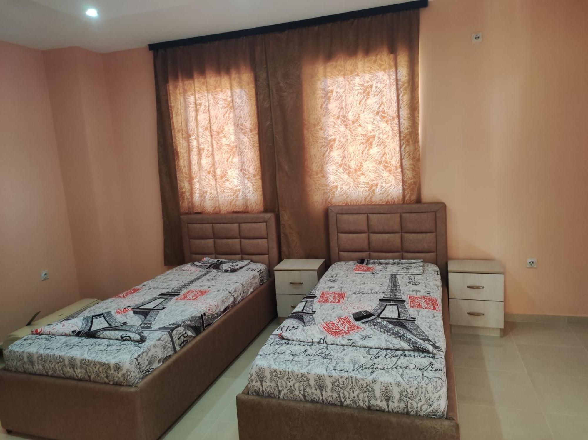 Grandino Rooms & Apartments Ulcinj Buitenkant foto