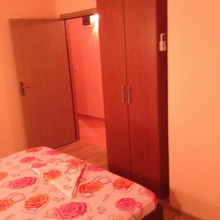Grandino Rooms & Apartments Ulcinj Kamer foto