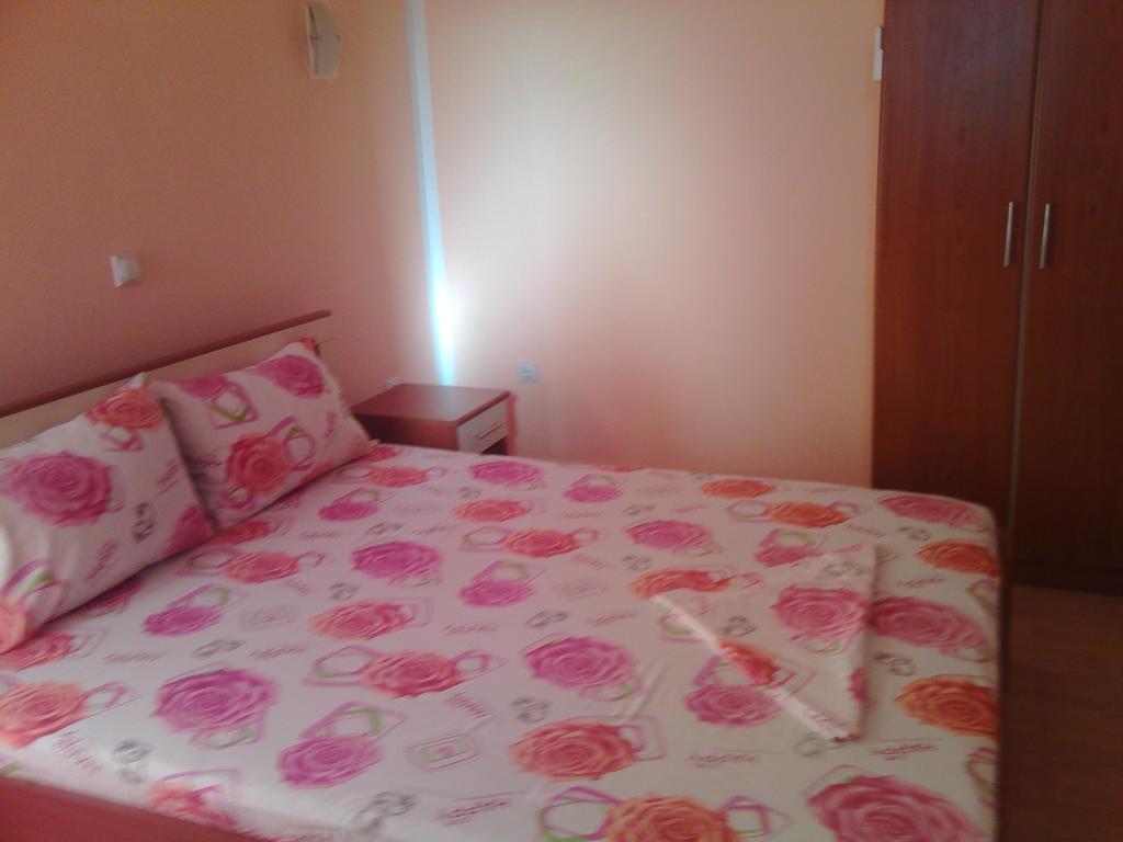 Grandino Rooms & Apartments Ulcinj Kamer foto