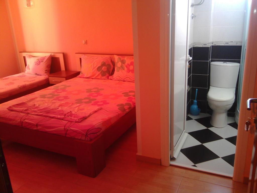 Grandino Rooms & Apartments Ulcinj Kamer foto