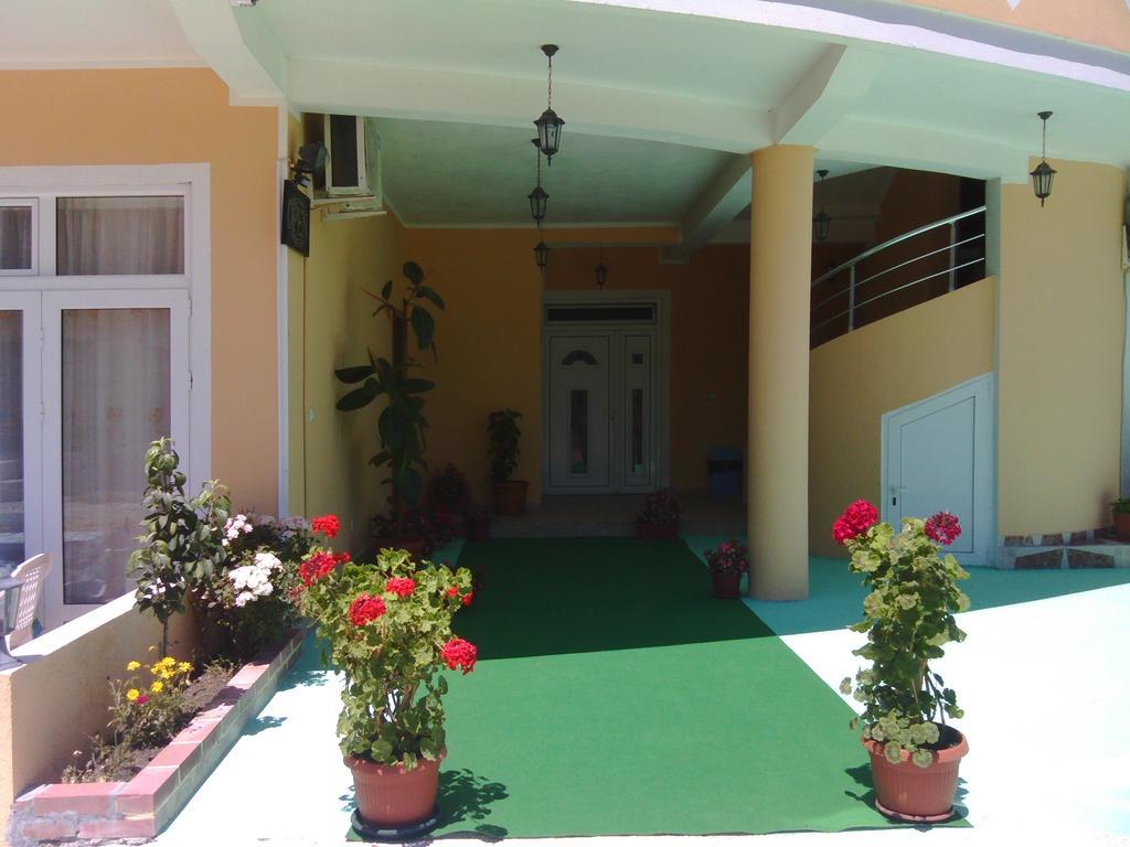 Grandino Rooms & Apartments Ulcinj Kamer foto