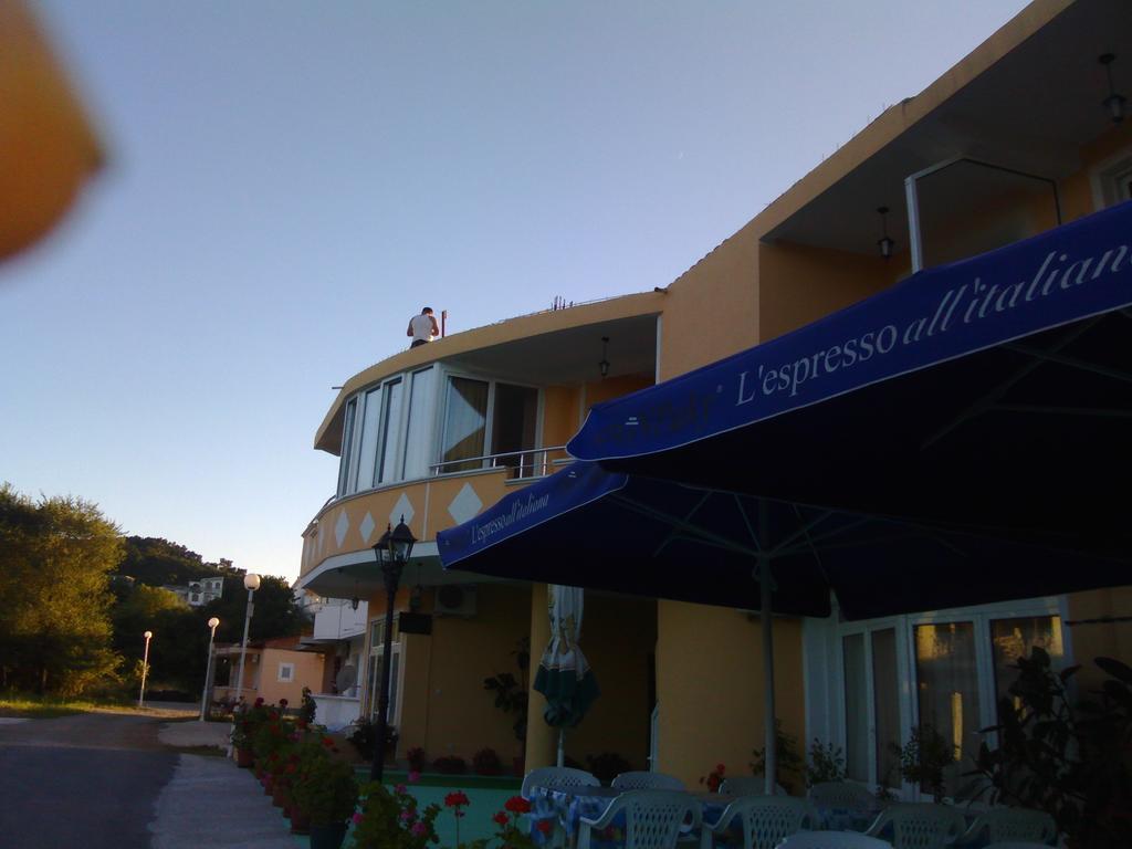 Grandino Rooms & Apartments Ulcinj Kamer foto