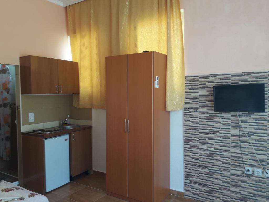 Grandino Rooms & Apartments Ulcinj Buitenkant foto